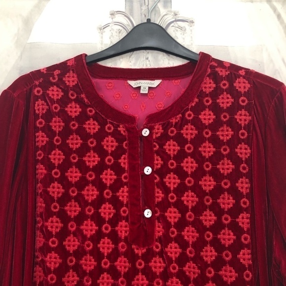 John Mark Plus Red Faux Velvet Embroidered Roll-Tab Sleeve Half Button Tunic Top - Picture 8 of 13